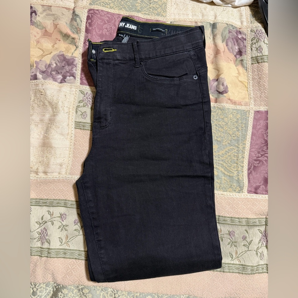 DKNY women’s Dark Black Skinny Jeans